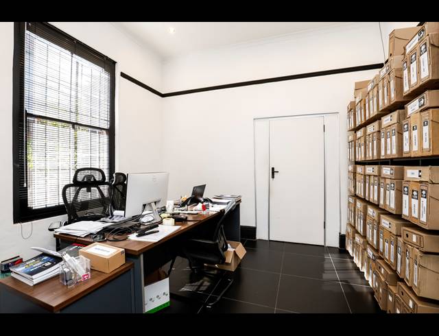 265M² BUILDING FOR SALE IN MUSGRAVE